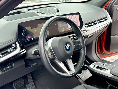 Used 2024 BMW X1 xDrive28i w/ Premium Package image 4