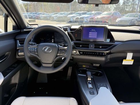 New 2025 Lexus UX 300h AWD image 8