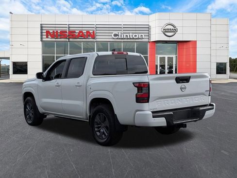 Certified 2025 Nissan Frontier SV w/ SV Convenience Package image 5