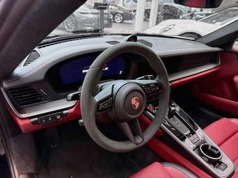 Certified 2025 Porsche 911 Carrera S RWD image 4