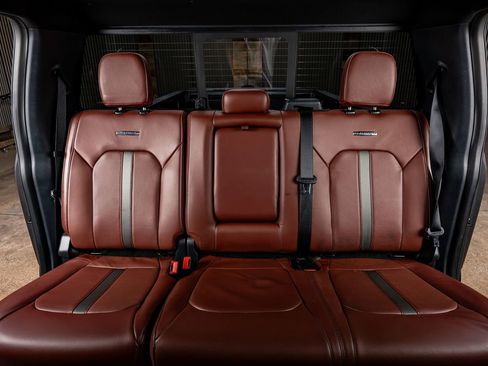 Used 2022 Ford F450 Platinum w/ FX4 Off-Road Package image 35