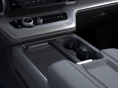 New 2026 Ford Expedition Active RWD image 15