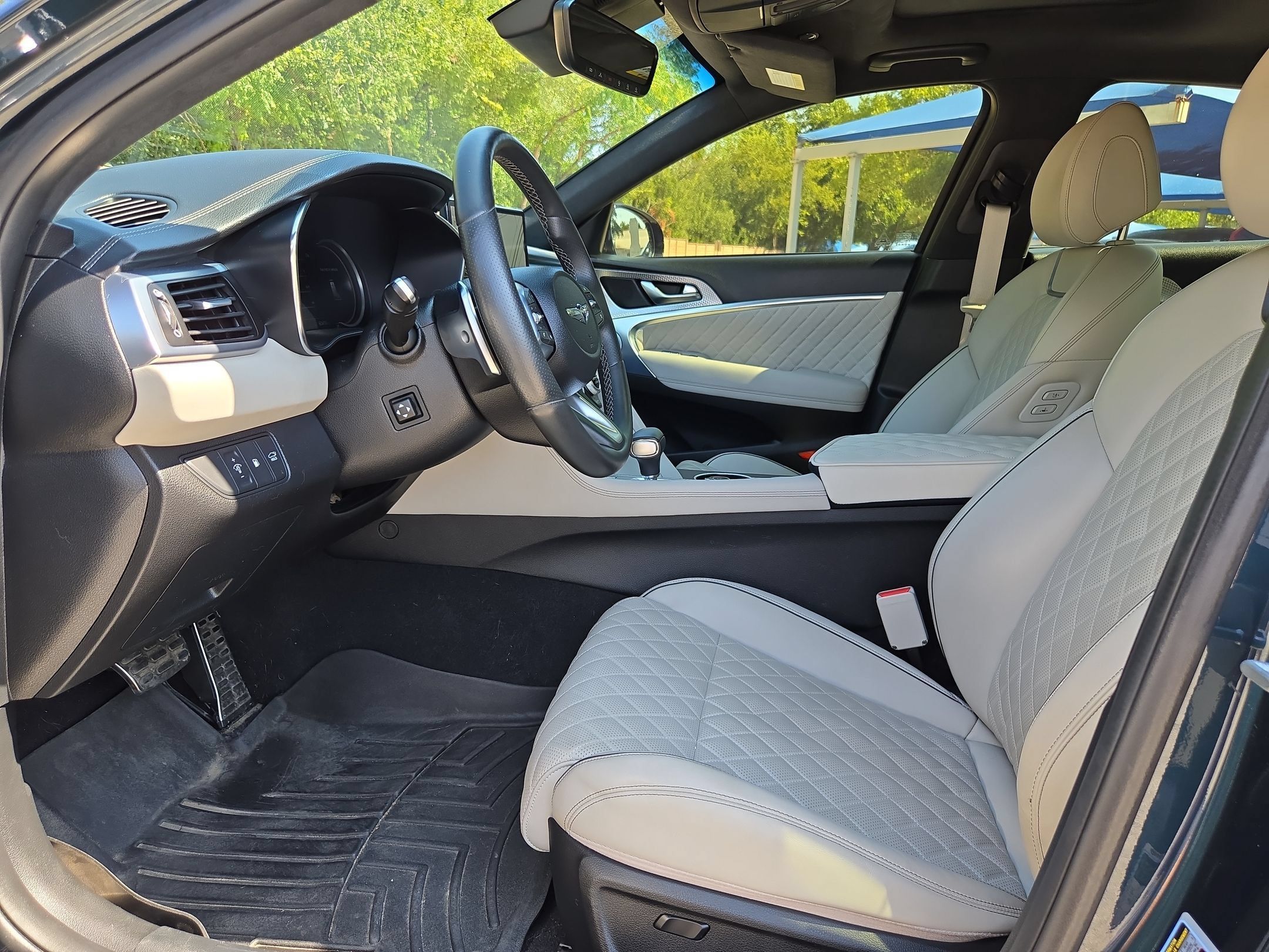 Used 2023 Genesis G70 3.3T w/ Sport Prestige Package AWD/4WD image 9