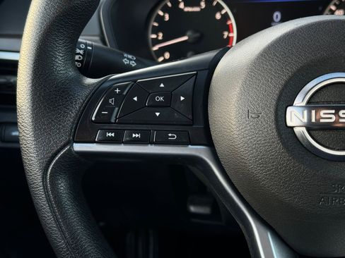 Used 2023 Nissan Altima 2.5 SV image 30