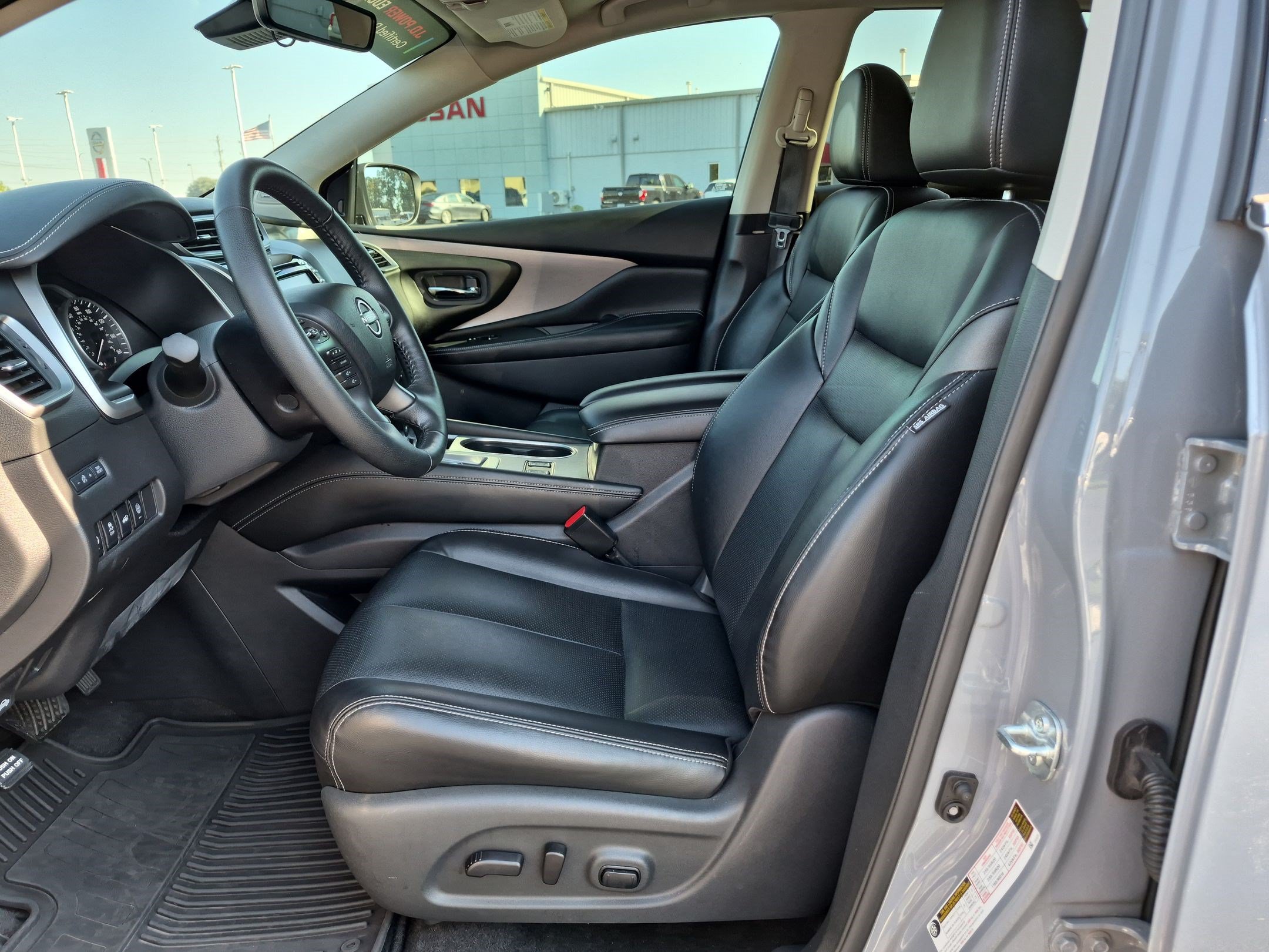 Used 2024 Nissan Murano SL FWD image 15