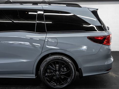 Used 2024 Honda Odyssey Sport image 13