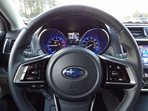 Used 2019 Subaru Outback 2.5i Limited w/ Popular Package #2 image 17