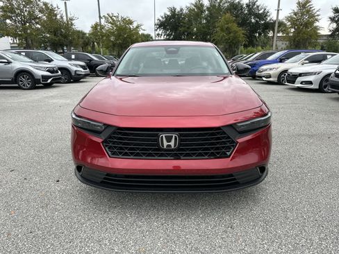 Used 2025 Honda Accord SE image 9