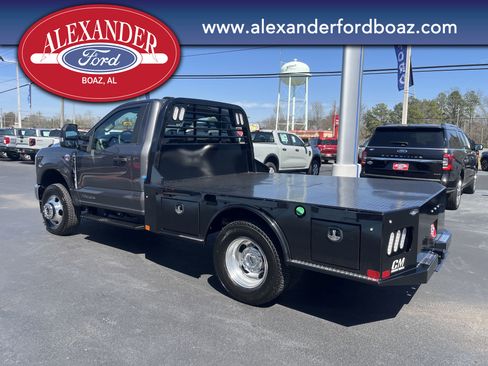 New 2025 Ford F350 XL w/ XL Chrome Package image 2