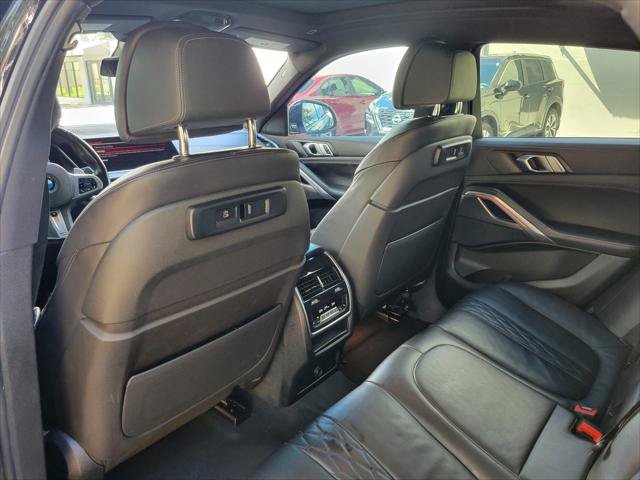Used 2023 BMW X6 xDrive40i w/ M Sport Package AWD/4WD image 14