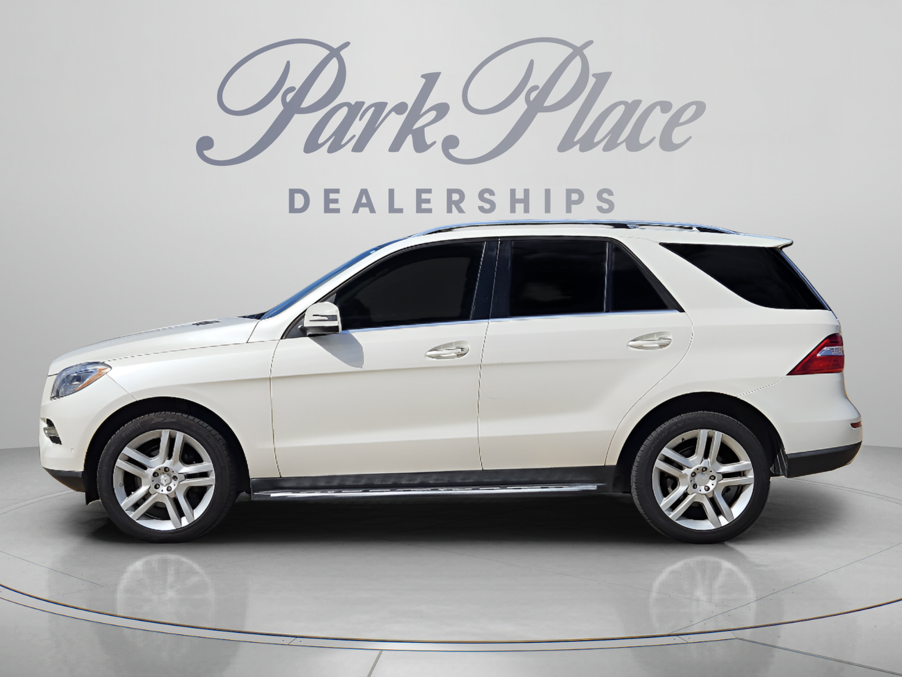 Used 2015 Mercedes-Benz ML 350 4MATIC image 2