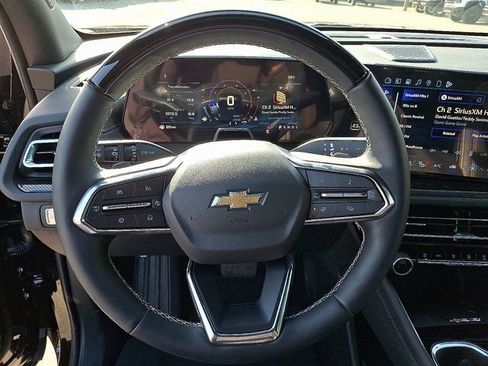 New 2026 Chevrolet Traverse High Country FWD image 10