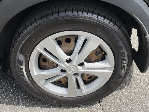 Used 2020 Nissan Kicks S FWD image 24