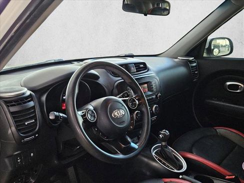 Used 2016 Kia Soul FWD image 9