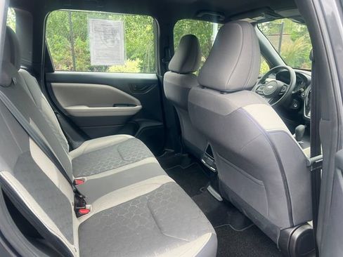 Used 2025 Subaru Forester AWD/4WD image 16