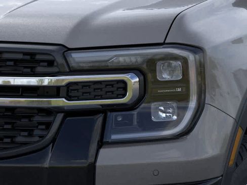 New 2026 Ford Ranger Lariat w/ FX4 Off-Road Package image 18