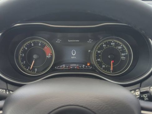 Used 2022 Jeep Cherokee Latitude Lux w/ Sun & Sound Group AWD/4WD image 16