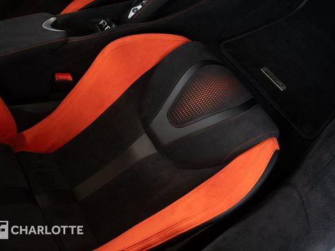 Used 2025 McLaren 750S Spider RWD image 33