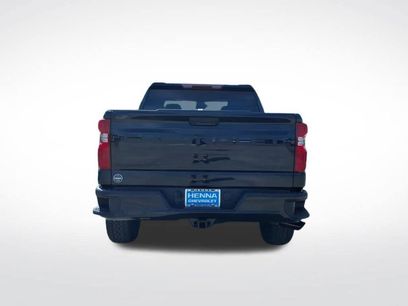 New 2026 Chevrolet Silverado 1500 Custom w/ Turbomax Blackout Package