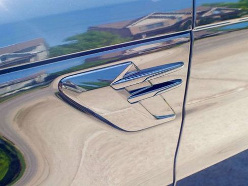 Used 2018 Land Rover Range Rover Sport HSE image 16