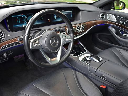 Used 2018 Mercedes-Benz S 450 4MATIC Sedan w/ Premium Package image 3