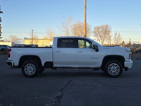 Used 2021 Chevrolet Silverado 3500 High Country w/ Z71 Off-Road Package image 8