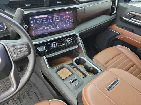 Used 2024 GMC Sierra 2500 Denali Ultimate w/ Max Trailering Package AWD/4WD image 29