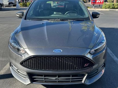 Used 2016 Ford Focus ST w/ Equipment Group 401A FWD image 3
