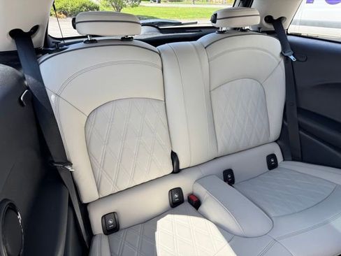 Used 2024 MINI Cooper SE image 29