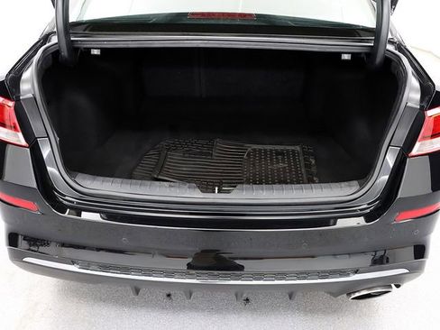 Used 2020 Kia Optima LX image 25