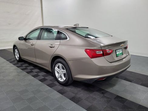 Used 2024 Chevrolet Malibu LT FWD image 3
