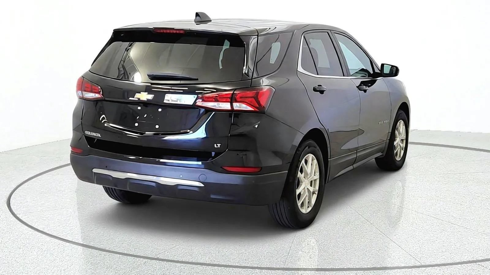 Used 2023 Chevrolet Equinox LT FWD image 8