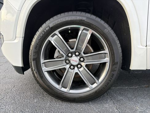 Used 2019 GMC Acadia Denali w/ Technology Package image 11