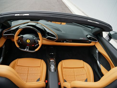 Used 2025 Ferrari 296 GTS RWD image 25