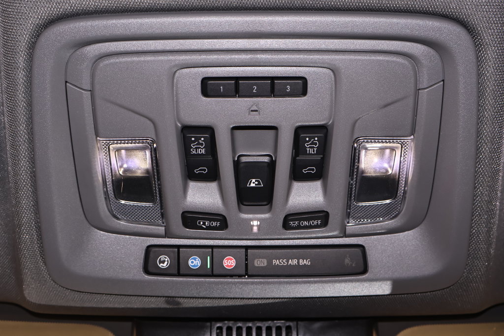 Used 2024 GMC Sierra 1500 SLT w/ SLT Premium Package AWD/4WD image 38