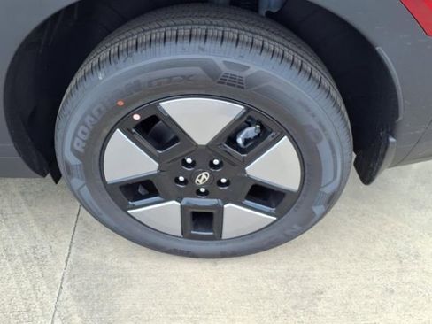 New 2026 Hyundai Santa Fe SE image 18