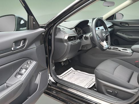New 2026 Nissan Altima 2.5 SV w/ SV Special Edition Package FWD image 11