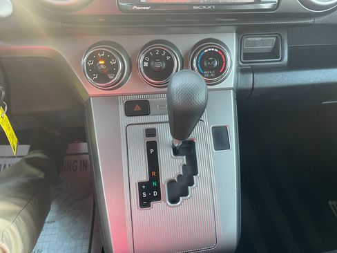 Used 2014 Scion xB image 19