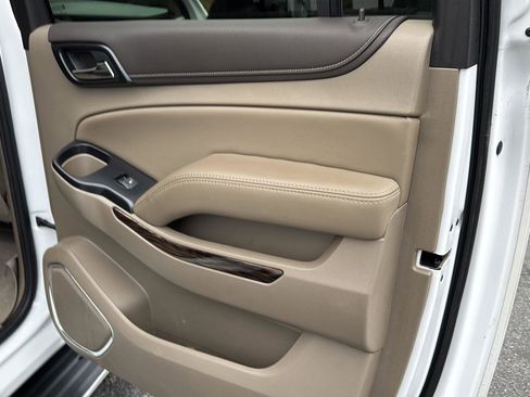 Used 2020 GMC Yukon XL SLT w/ Open Road Package image 13