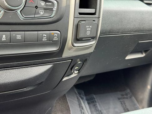Used 2016 RAM 1500 Big Horn AWD/4WD image 16