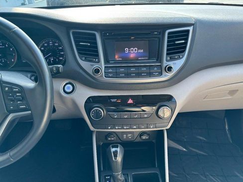 Used 2017 Hyundai Tucson Sport AWD/4WD image 16