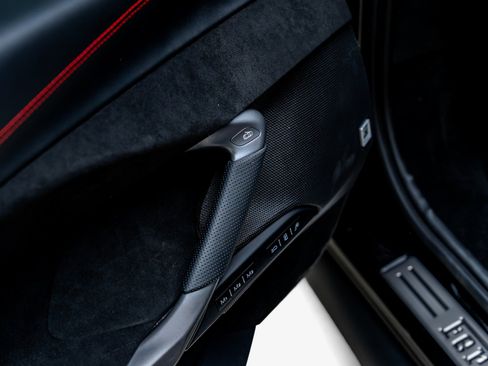 Used 2024 Ferrari 296 GTS RWD image 39