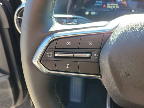 Used 2025 Chevrolet Equinox LT image 18