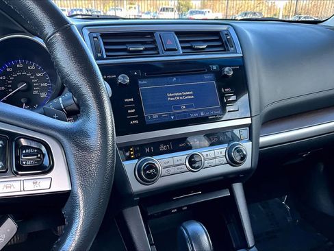 Used 2017 Subaru Outback 3.6R Touring w/ Popular Package #5A image 6