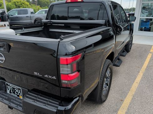 Used 2025 Nissan Frontier SL AWD/4WD image 4