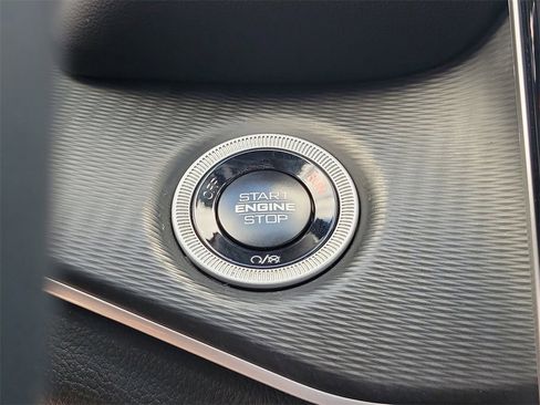 Used 2024 Jeep Grand Cherokee Laredo X image 22