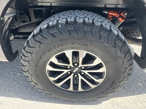 Used 2020 Ford F150 Raptor w/ Equipment Group 802A Luxury AWD/4WD image 32