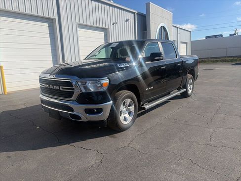 Used 2019 RAM 1500 Big Horn image 3