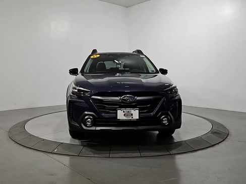 Certified 2025 Subaru Outback Premium AWD/4WD image 10