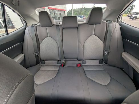 Used 2024 Toyota Camry LE FWD image 31